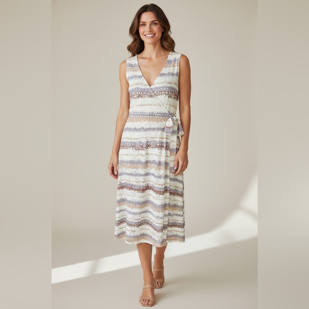 Cloth and portrait, ladies sleeveless dress, fully lined size large